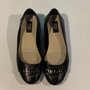 Jones NY Women's black ballet flats size 6